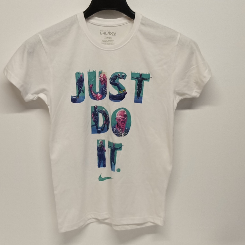 Galaxy just do it shorts sleeves T-shirts kids boys Sz Large 14 - 16